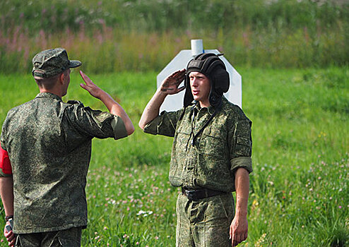 Механики-водители женской и мужской команд Российской Федерации «Военно-медицинской эстафеты» заняли первые места в состязании по специальной подготовке