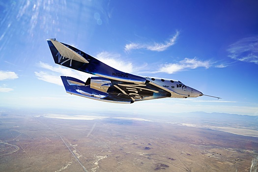 Virgin Galactic объявила о двух коммерческих полетах в космос этим летом
