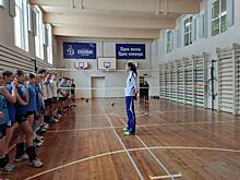 Школьники Сокола встретились с чемпионкой мира по волейболу