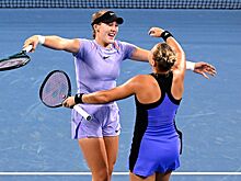 Определились полуфиналистки Australian Open в женском парном разряде