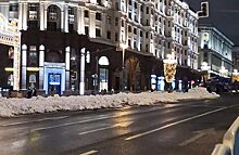 Одной из самых обсуждаемых тем выходных стало появление в Москве снега