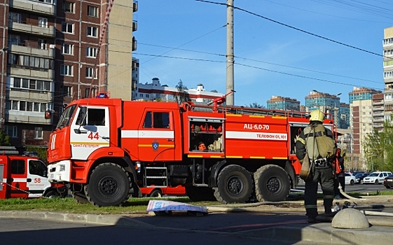 В Петербурге пожилого мужчину насмерть сбила пожарная автовышка