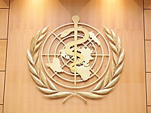 ВОЗ впервые одобрила вакцинацию детей от COVID-19