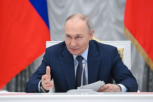 Экс-сотрудник ЦРУ оценил слова Путина об Украине на ПМЭФ