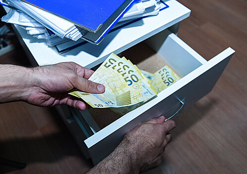 Год Желтой Собаки на подходе: чиновники-взяточники, берегитесь!