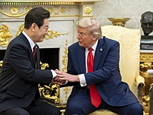 Ли Чжэ Мён пошутил по поводу золотого ключа, подаренного Трампом