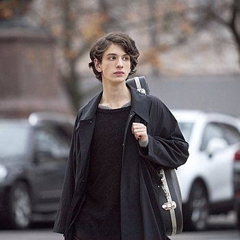 «Российский Тимоти Шаламе» Марк Эйдельштейн в новом сериале видеосервиса START «Смычок»