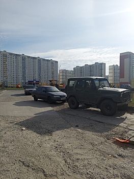 Роман Старовойт поручил принять дворовые проезды на баланс города