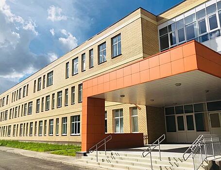 Перевод школ Ростовской области на учебу в одну смену оценили в 60 млрд рублей