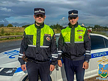В Псковской области автоинспекторы оказали помощь женщине с астмой и ребёнку с аппендицитом