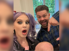 Келли Осборн показала первое фото с новорожденным сыном