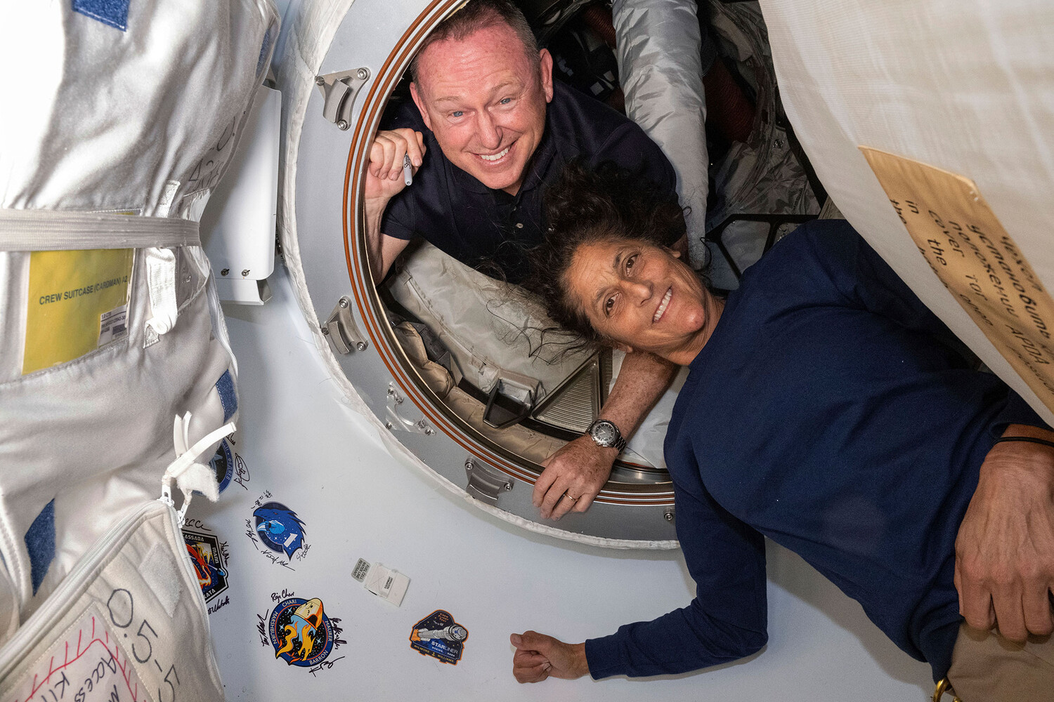 Daily Mail: астронавтам, застрявшим на МКС, грозят боли в спине до конца жизни