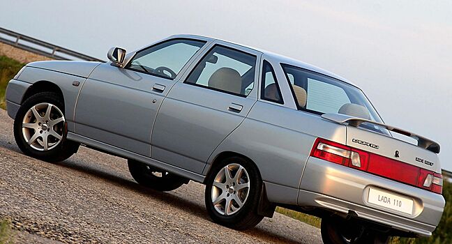 «Бочка» против «антилопы»: Сравнение ВАЗ-2110 и Audi 80 B3