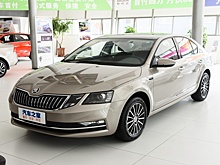 В России возобновили продажи Skoda Octavia A7: названы цены
