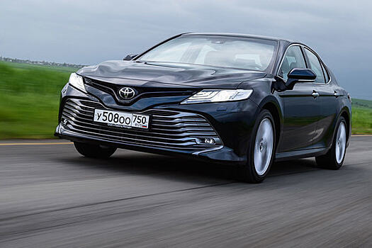 Toyota Camry: Бизнес-пауза