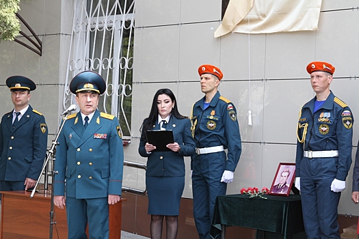 В Киеве открыли памятную доску Михаилу Булгакову