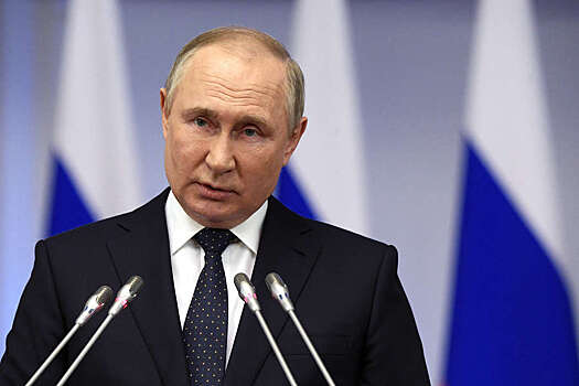 Путин назвал санкции на импорт микроэлектроники одним из главных ударов по России