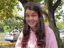 Актриса Юлия Захарова пришла в нетрезвом виде на похороны Гришечкина