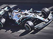 Самовозка или нет? За рулем чемпионской Mercedes W10. Уникальный опыт!