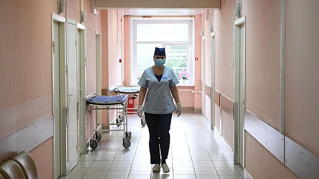 В российской больнице медработники устроили драку и разгромили приемный покой