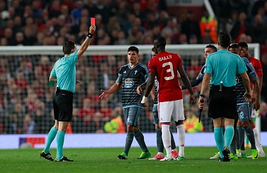 Футболист «Манчестер Юнайтед» дисквалифицирован на три матча за удар в лицо соперника