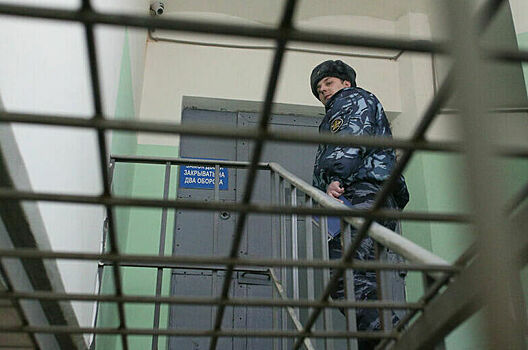 Арестантам запретили экстремизм и эротику