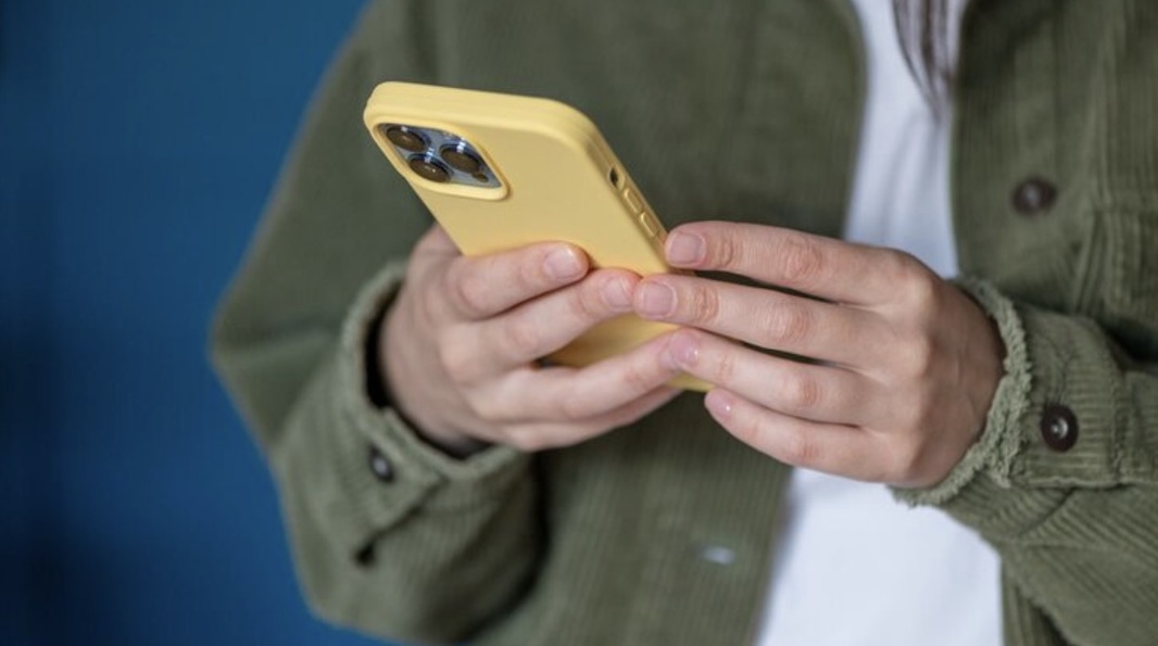 Песков прокомментировал возможный запрет мессенджера WhatsApp