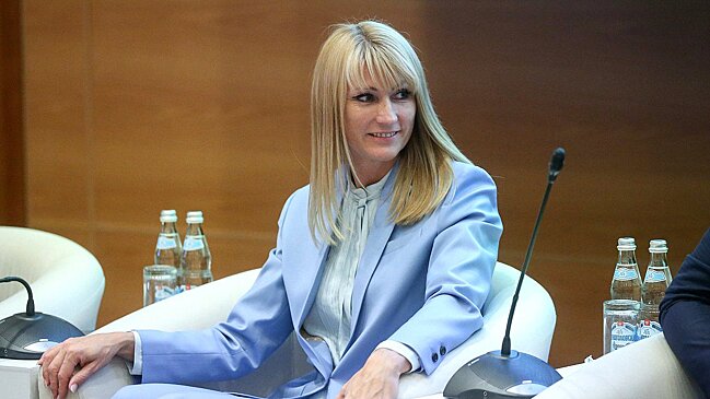 Журова призвала запретить пропагандирующие употребление наркотиков песни