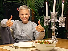 «Старая добрая классика»: Дарья Повереннова поделилась рецептом салата с тунцом