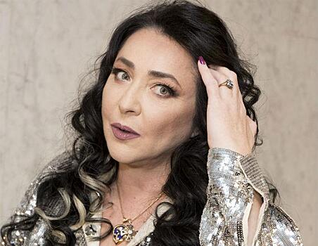 Лолита отказалась байкотировать новогодние «огоньки»