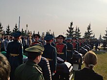 Погибшего у берегов Сирии волгоградского летчика похоронили на военном кладбище в Мытищах