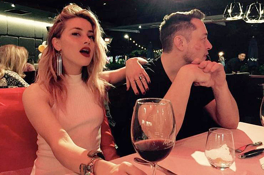 Илон с Эмбер