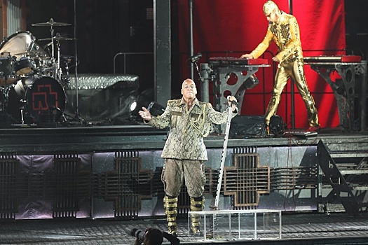 В Германии отменили концерт лидера группы Rammstein Тилля Линдеманна
