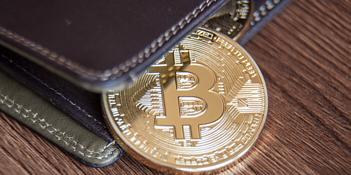 Новости за ночь, которые вы могли пропустить: биткоин за $89 тысяч, обстрел американского самолета на Гаити и беременность Меган Фокс