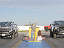 Ford F-150 Lightning и Ram TRX сравнили в гонке по прямой