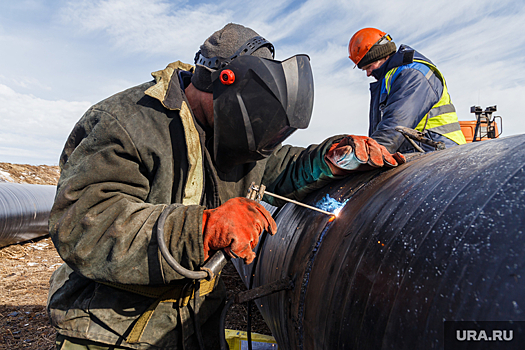 Компания в ЯНАО готова платить работникам до 400 тысяч рублей за вахту