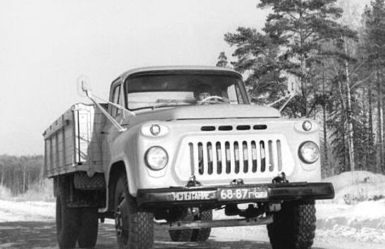 Автолегенды Советского Союза: Грузовики ГАЗ-53 и ГАЗ–52