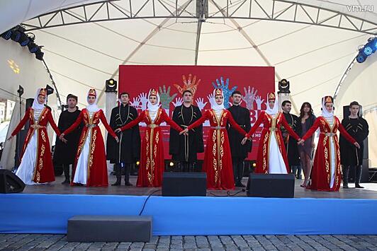 Московский ансамбль народного танца «Аllon» выступил на фестивале «Народы Москвы»