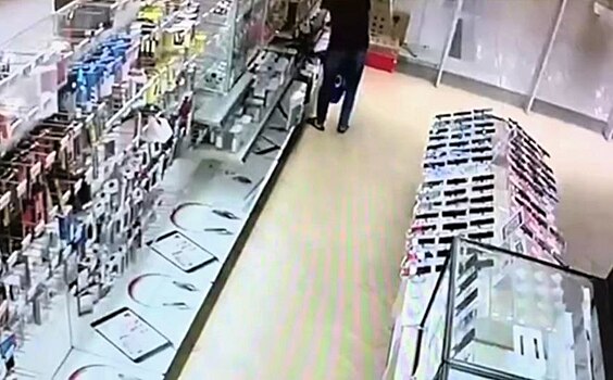 В Оренбурге «меломан» похитил четыре колонки из магазина