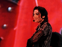 Выход фильма о Майкле Джексоне отложили