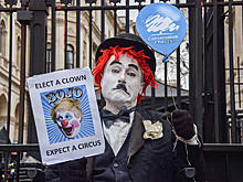 Британский премьер-министр лишился четырех помощников из-за скандала