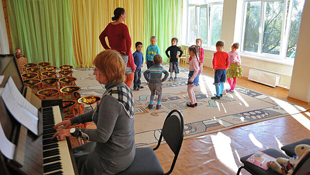 Почти 40 детских садов отремонтируют в Подмосковье до конца года
