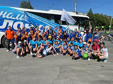 Златоустовские ватерполистки приняли участие во Всероссийском велопараде