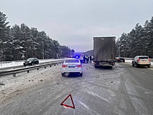 На трассе Пермь-Екатеринбург столкнулись пять машин
