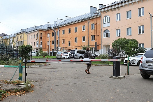 В центре Ярославля увеличится количество дворов, перекрытых шлагбаумами