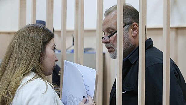 Суд продлил арест замдиректора ФСИН Коршунова