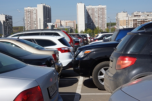 Московские больницы обновят парковки
