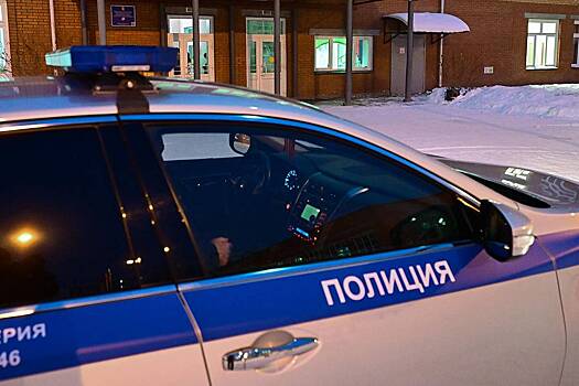 Пожилой лифтер приставал к девочке в детской больнице российского региона