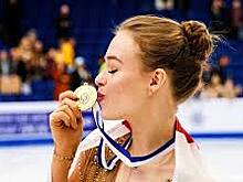 России на чемпионате Европы по фигурному катанию нет, но на награждении постоянно звучат русские фамилии