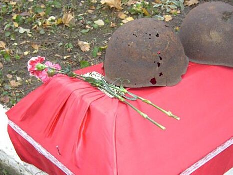 Вернулся из боя: орловские поисковики ищут семью погибшего красноармейца